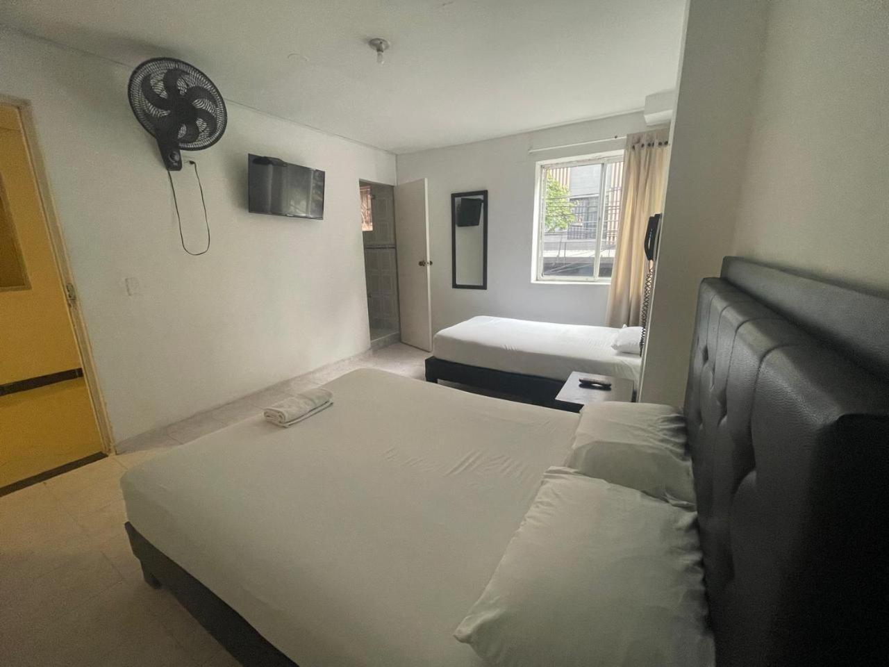 Hotel Villa Real Medellín Exteriör bild